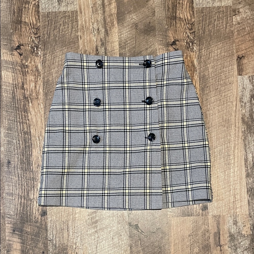 H&M Plaid Button-Front Mini Skirt
